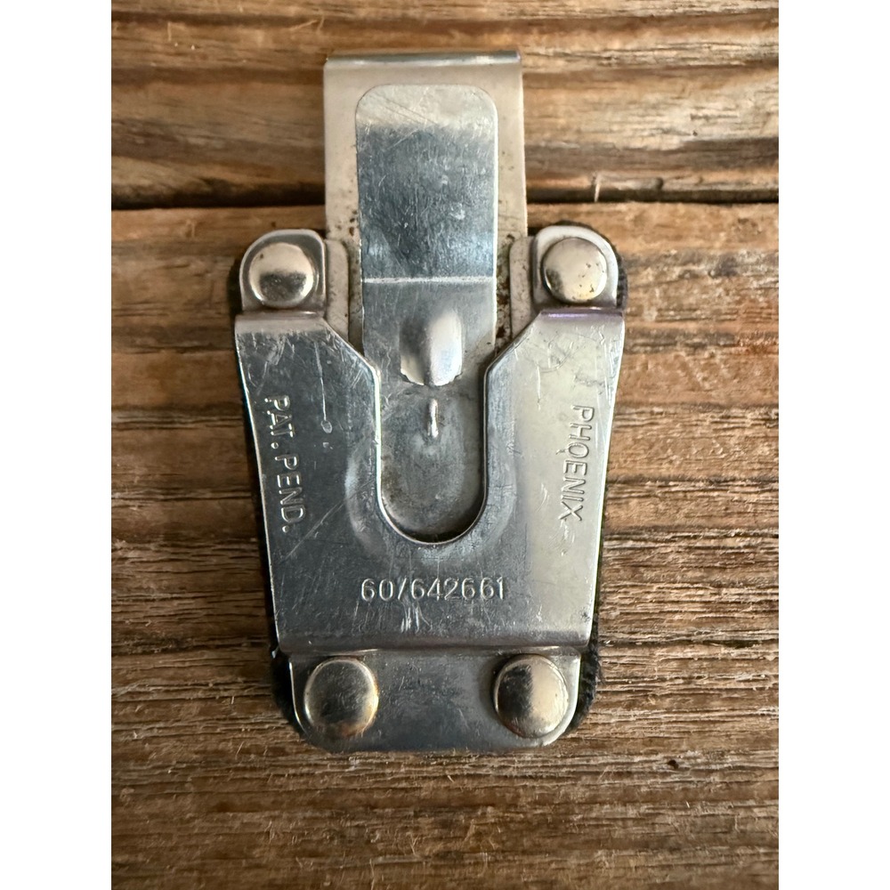 VTG‎ Phoenix Metal Belt Clip Holster Attachment Silver Black 60/642661